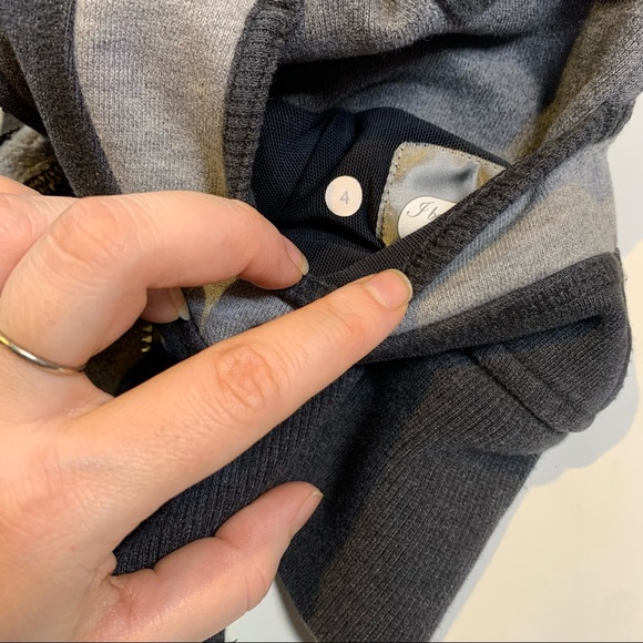 Sz. 4 Lululemon grey mock neck zip up sweater - Picture 7 of 11
